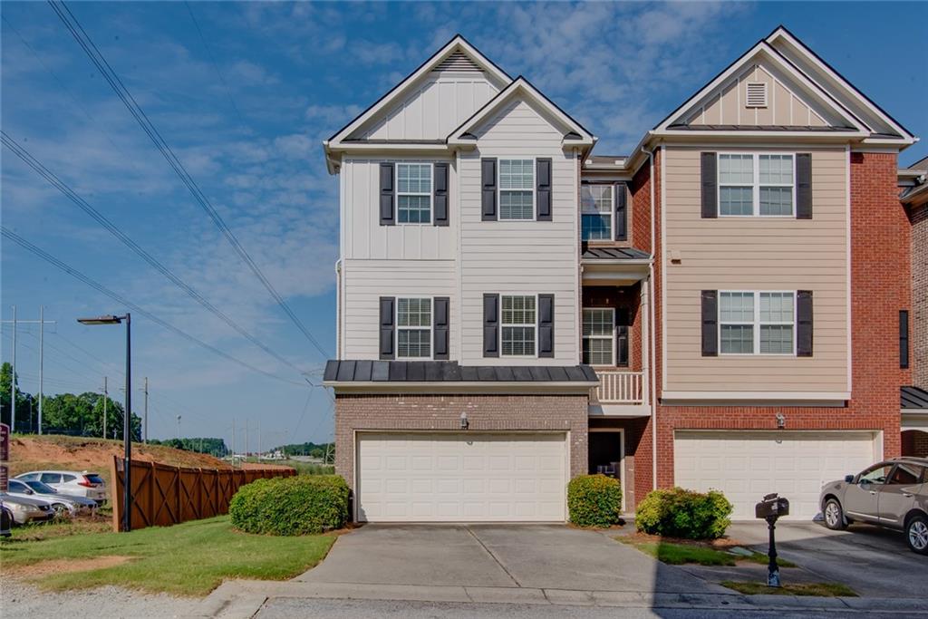 Halliard Dr, Lawrenceville, GA 30043
