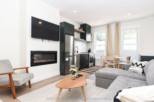 4-18 Oak St, Fenelon Falls, ON, K0M1N0 | Card Image
