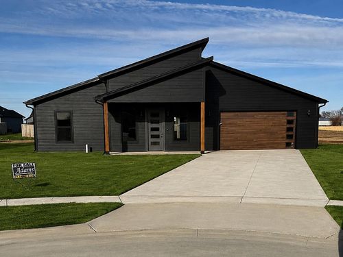 819 N Allen St, CENTRALIA, MO, 65240-2204 | Card Image