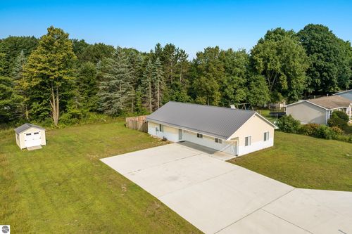 107 Purdy Dr, Buckley, MI, 49620-5103 | Card Image