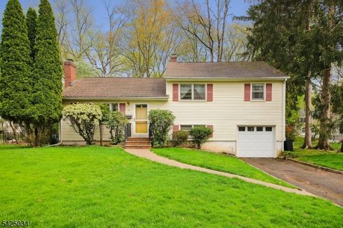 22 Springbrook Rd, Livingston, NJ, 07039-3317 | Card Image