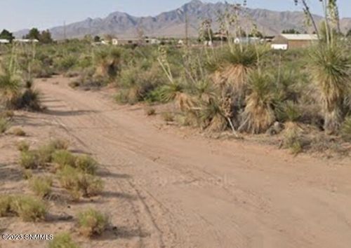 2225 Green River Loop, Chaparral, NM, 88081-7378 | Card Image