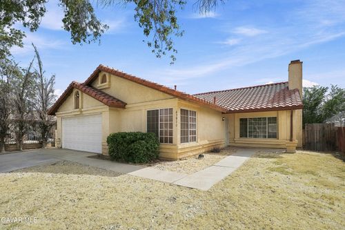 43813 San Francisco Ave, Lancaster, CA, 93535-5878 | Card Image