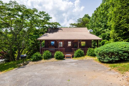 1609 Pinewood Way, Sevierville, TN, 37862 | Card Image