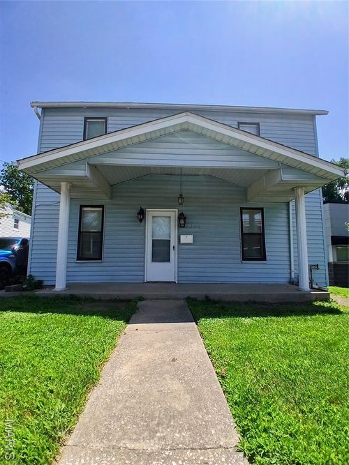 142 West St, Edwardsville, IL, 62025-1468 | Card Image