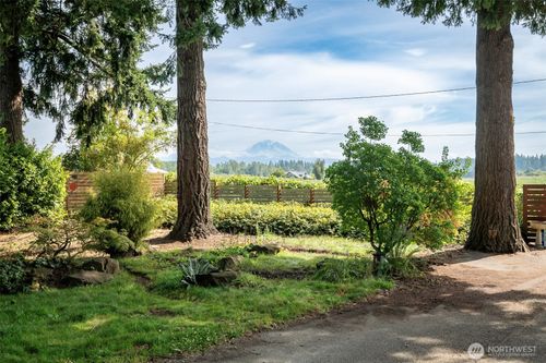 36602 224th Ave Se, Enumclaw, WA, 98022-8818 | Card Image