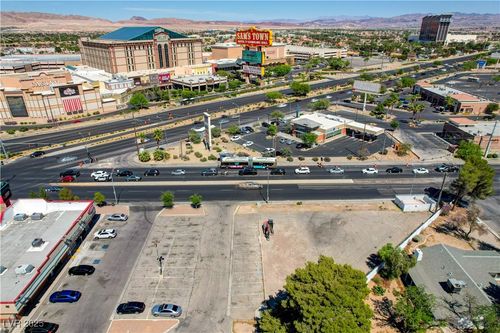 4241 S Nellis Blvd, Las Vegas, NV, 89121-3139 | Card Image