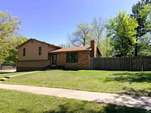 3317 Claflin Rd, Manhattan, KS, 66503-2578 | Card Image