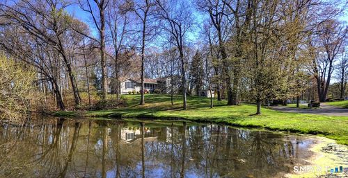 195 Margaret Ln, Orange, CT, 06477-3512 | Card Image
