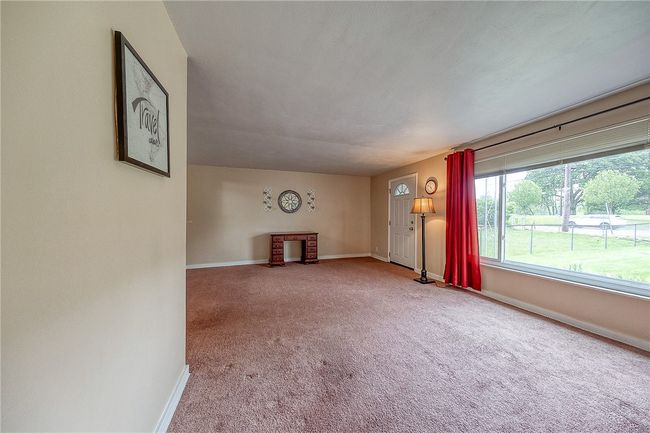 1566 Greentree Rd, House other with 2 bedrooms, 1 bathrooms and 1 parking in Scott Twp - SAL PA | Image 7