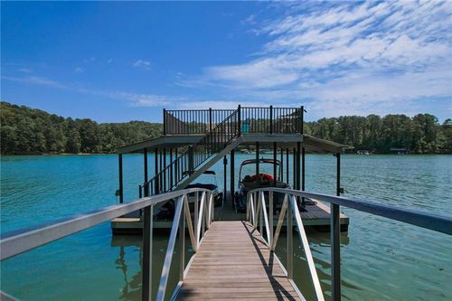 134 Cedar Dr, Woodstock, GA, 30189-1404 | Card Image