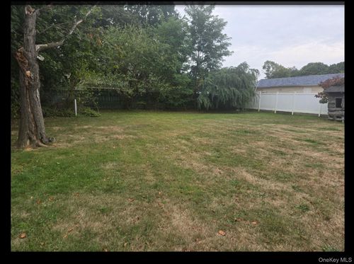 4 Patton St, Brentwood, NY, 11717-3311 | Card Image