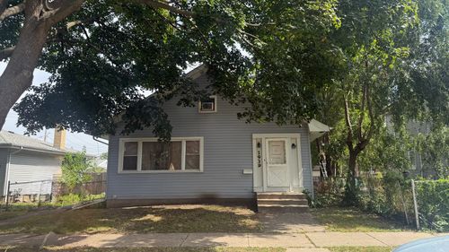 1939 Pine St, Des Plaines, IL, 60018-2910 | Card Image
