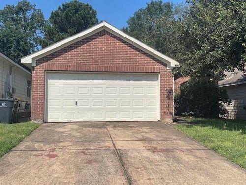 4511 Trophy Rack Dr, Conroe, TX, 77303-1624 | Card Image