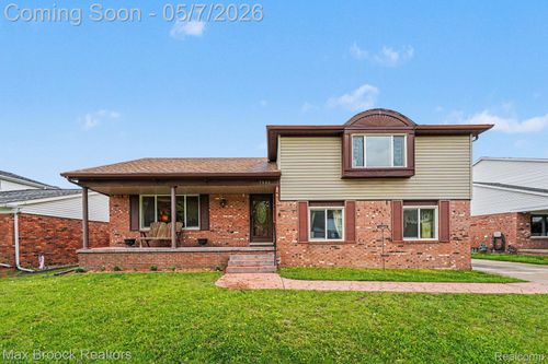 9642 Sharon St, Taylor, MI, 48180-3062 | Card Image