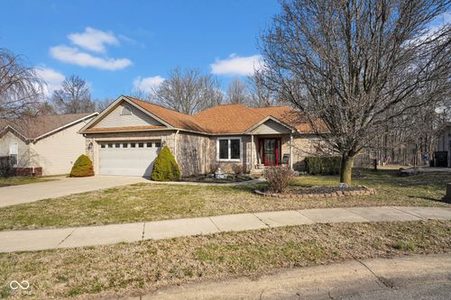 1608 Liberty Way, Hope, IN, 47246-9364 | Card Image