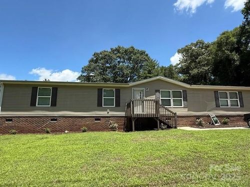 2418 6th Avenue Sw, Hickory, NC, 28602 | Card Image