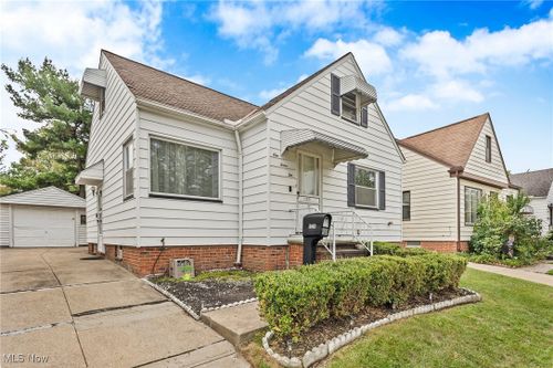 11210 Mountview Avenue, Garfield Heights, OH, 44125 | Card Image