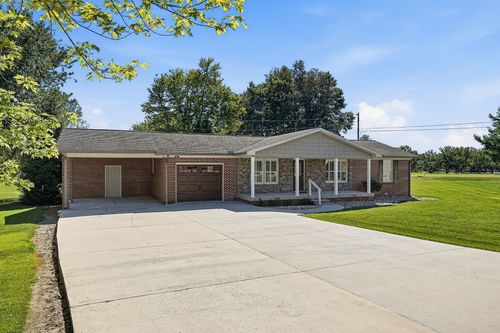 579 Pack Cir, Smithville, TN, 37166-2602 | Card Image