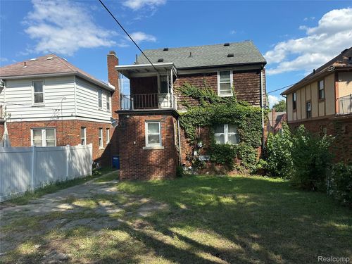 19151 Santa Barbara Dr, Detroit, MI, 48221-1624 | Card Image