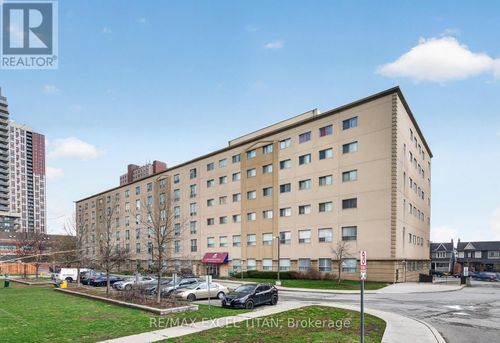 404-1401 Dupont St, Toronto, ON, M6H2B1 | Card Image