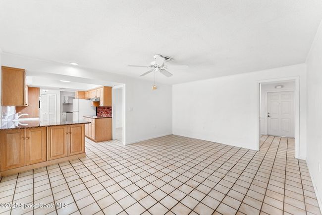 Family Room | Image 7