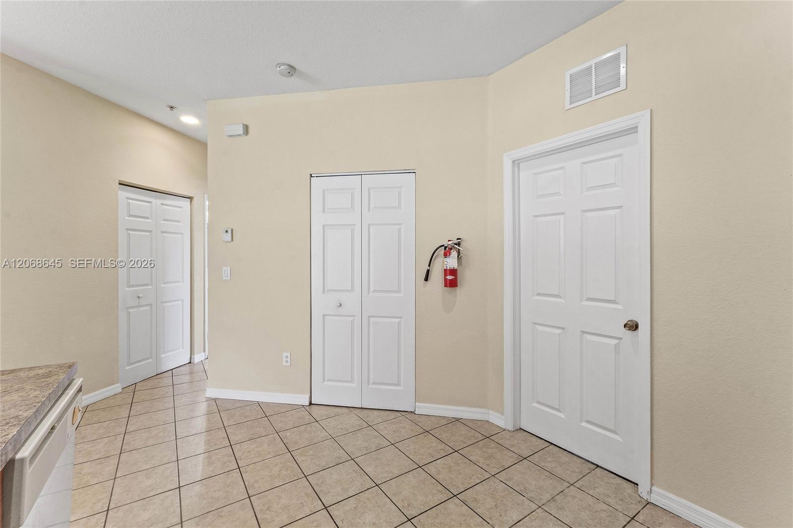 Residential in Riviera Beach 2