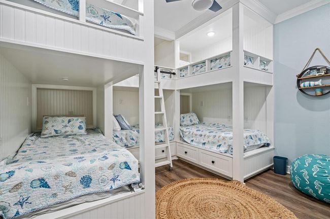 1981 Avenue I, House other with 4 bedrooms, 2 bathrooms and null parking in Crystal Beach TX | Image 26