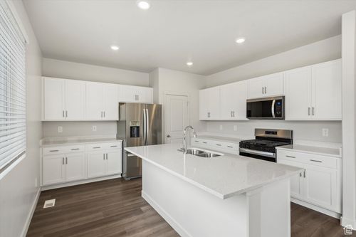 161-3156 W 3450 S, West Haven, UT, 84401-4554 | Card Image