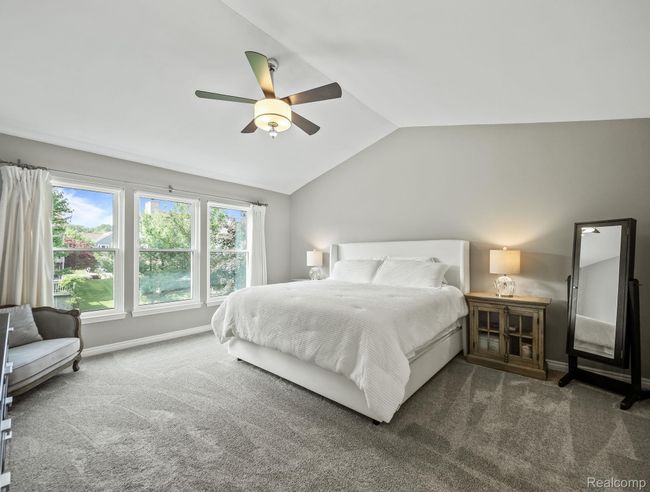 30-web-or-mls-P2144612.jpg | Image 19