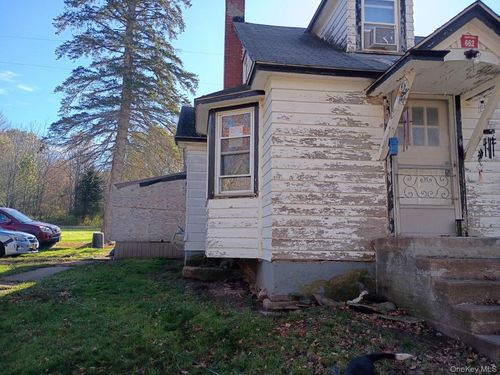 662 Route 4, Prattsville, NY, 12468-6610 | Card Image