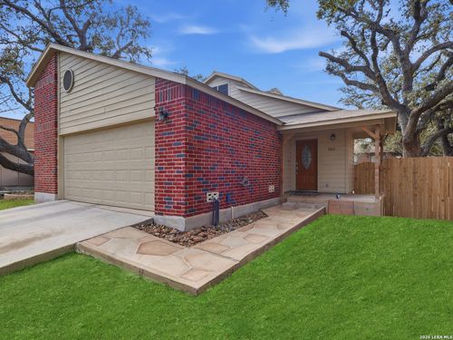 5611 Timber Jack, San Antonio, TX, 78250-4239 | Card Image