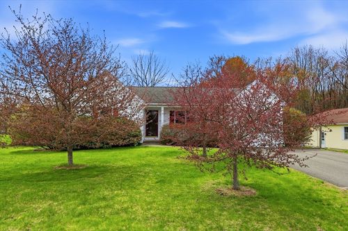 23 Tucker Ln, Belchertown, MA, 01007-9595 | Card Image