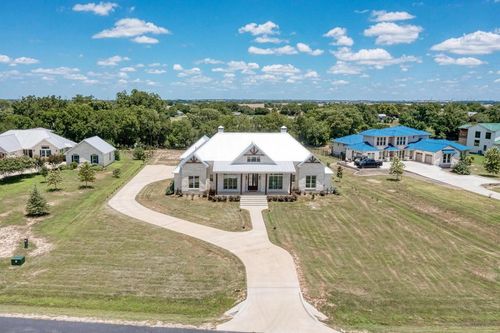 332 River Ranch Cir, Martindale, TX, 78655-3970 | Card Image