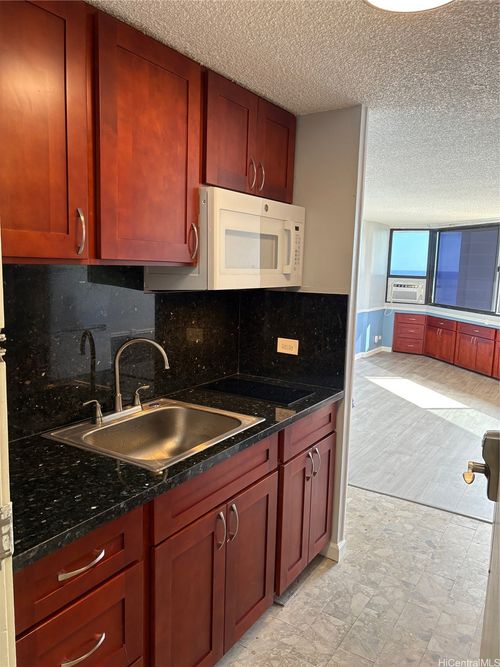 apt-3202-1700 Ala Moana Blvd, Honolulu, HI, 96815-1491 | Card Image