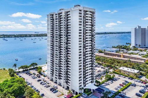 ph109-5600 N Flagler Dr, West Palm Beach, FL, 33407-2648 | Card Image