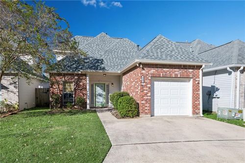 312 Lismore Ln, Covington, LA, 70433-6134 | Card Image