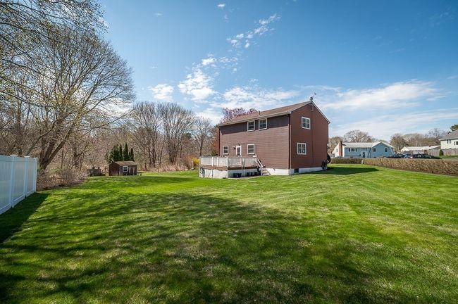 6 Saint Peters Ln, House other with 3 bedrooms, 3 bathrooms and 4 parking in Gloucester MA | Image 8