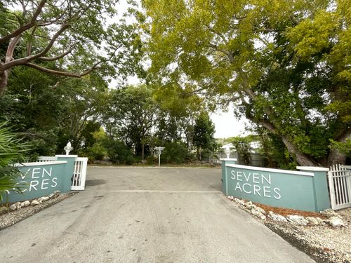 134 Rushton Ln, Tavernier, FL, 33070-3015 | Card Image