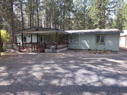 53295 Holiday Dr, La Pine, OR, 97739-7656 | Card Image