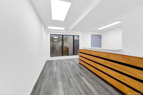 fl-4th-505 W 168th St, New York, NY, 10032-4102 | Card Image