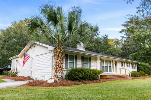 114 Reynolds Rd, Summerville, SC, 29483-4027 | Card Image