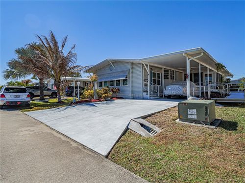 7566 Montauk Ave, Sebastian, FL, 32976-7797 | Card Image