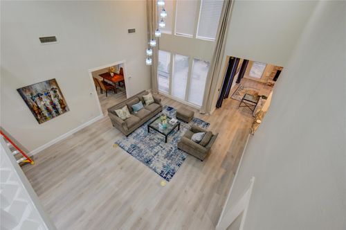 714 Last Arrow Dr, Houston, TX, 77079-4205 | Card Image