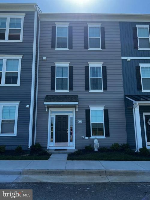 623 Hemsworth Ln, WINCHESTER, VA, 22601-6492 | Card Image