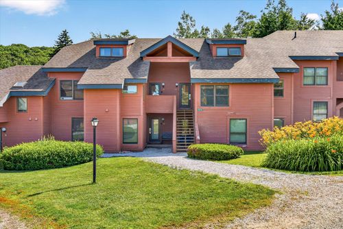 35-524 E Mountain Rd, Killington, VT, 05751-9610 | Card Image