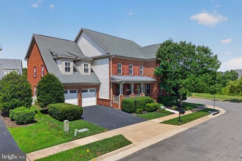 10930 A P Hill Ct, BRISTOW, VA, 20136-1353 | Card Image