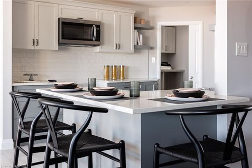 186 Bridge Cres, Palmerston, ON, N0G2P0 | Card Image