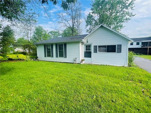 240 E 11th St, Ashland, OH, 44805-1814 | Card Image