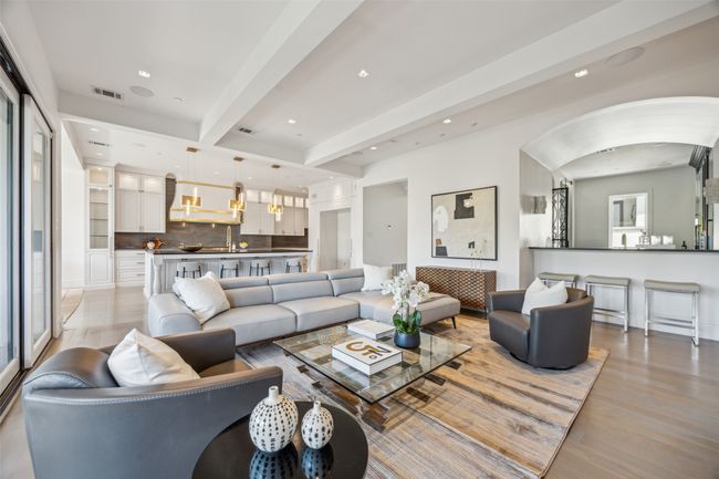 2210 Boll St, House other with 3 bedrooms, 5 bathrooms and null parking in Dallas TX | Image 16